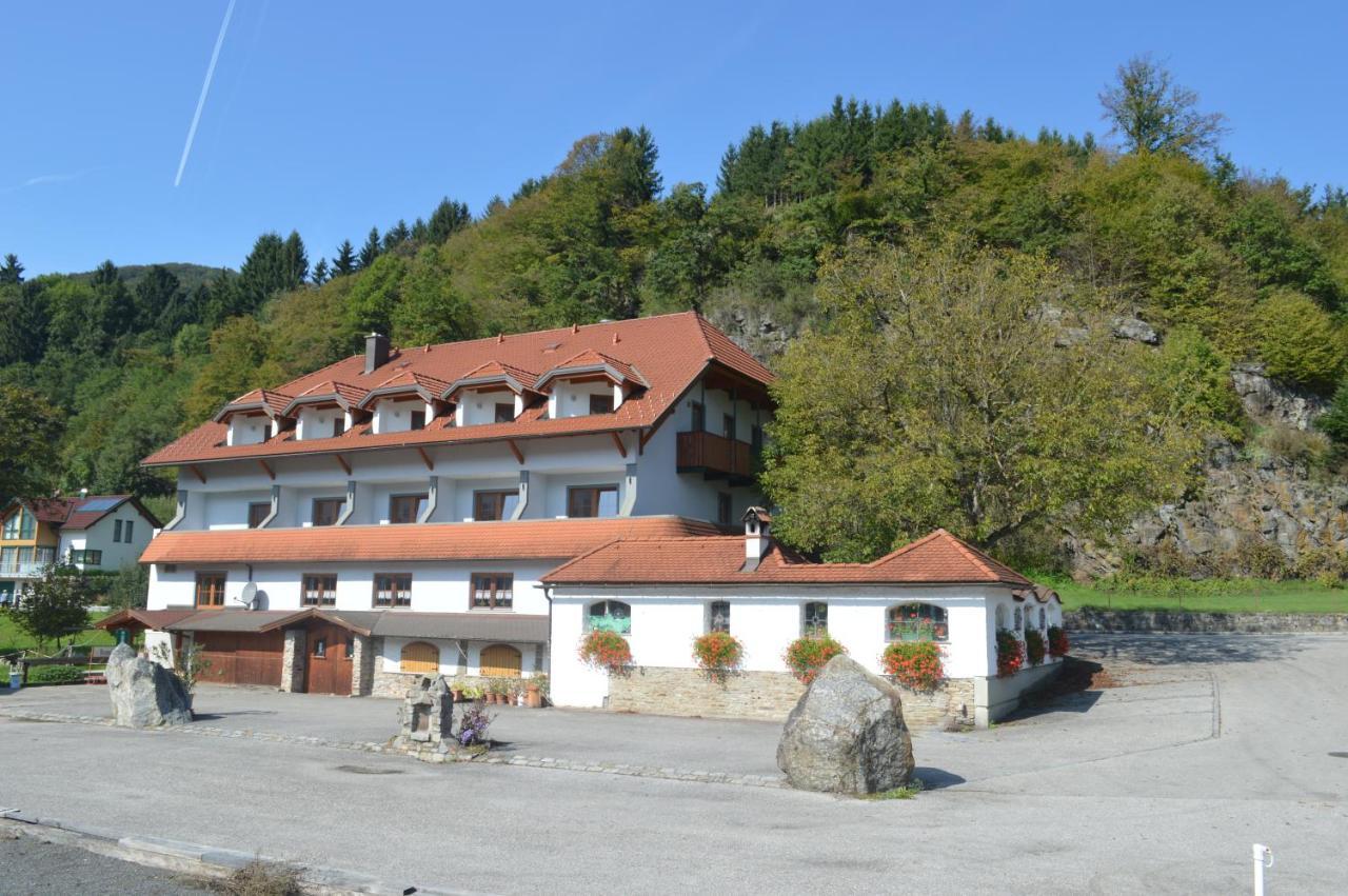 Gasthof Hinterleithner Persenbeug Exterior photo
